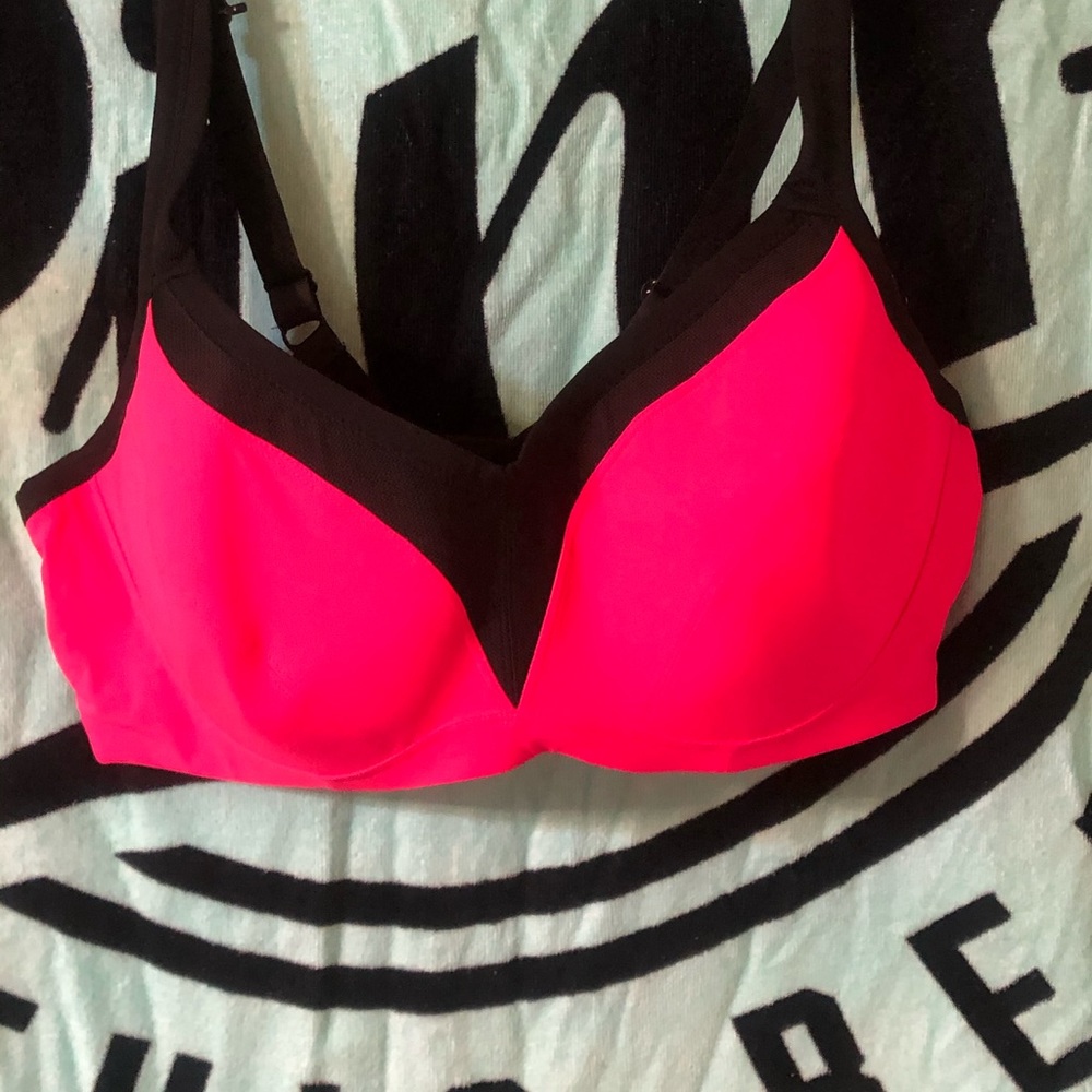 Torrid active sports bra size 44D